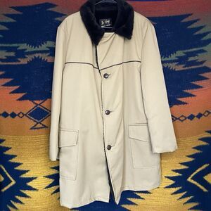 Vintage De Long Sportswear Faux Fur Lined Coat. Winter. Size 44. 1970’s.